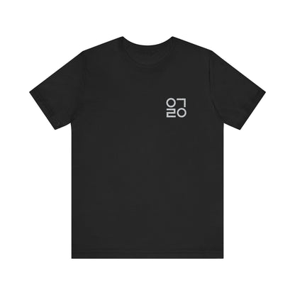 Joyful Hangul: Vintage Style Korean Tee for a Happy Life and Stylish K-Pop Enthusiast